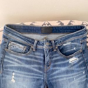 BUCKLE BACK JEANS / CROP SIZE 28/30